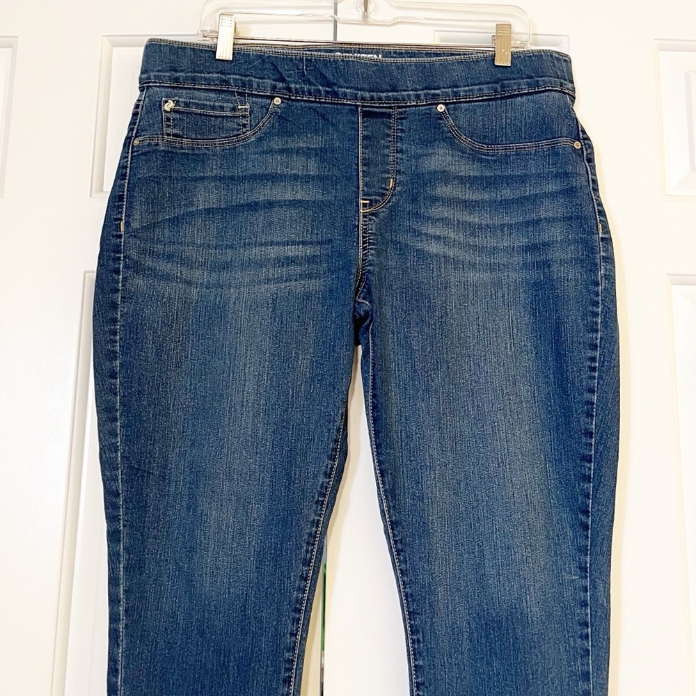 Levi's Denizen Modern Pull-On Crop Medium Dark Wash Jeans. Size Women's 16 - Picture 3 of 14